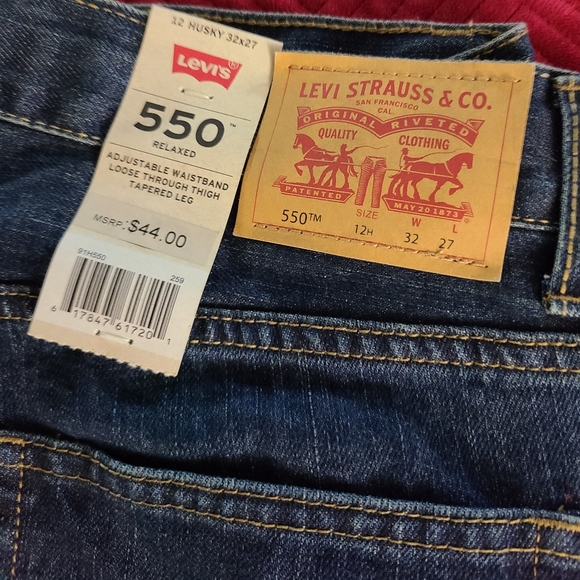Levi's 550 Husky Fit Jeans - Picture 2 of 2